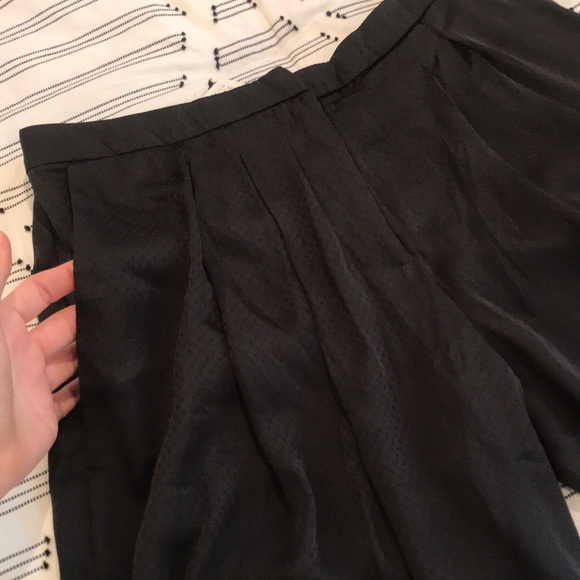 Unique and Comfy Urban Outfitters Bermuda Shorts - Picture 3 of 7